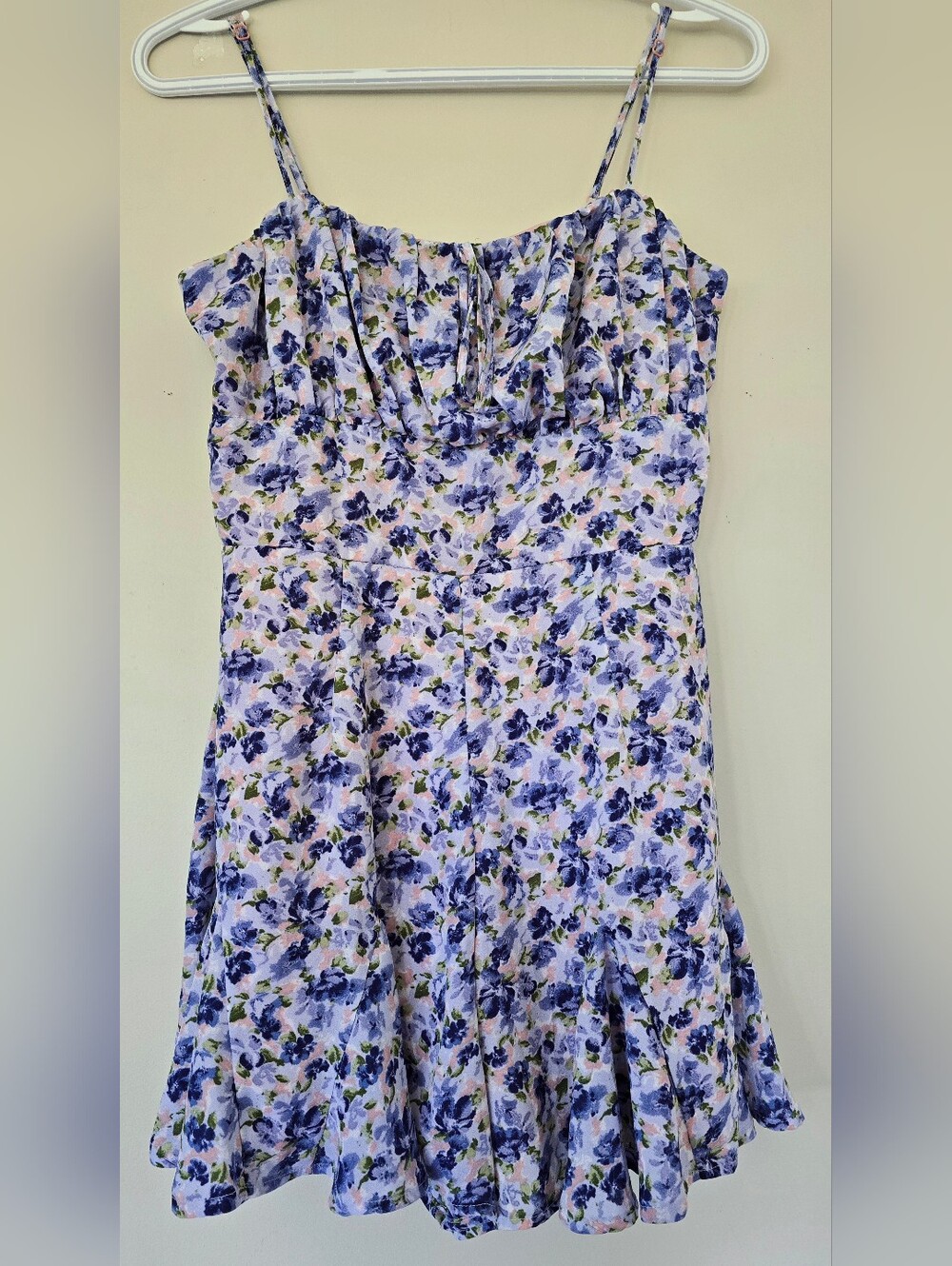 Trixxi Lavender & Pink, Green Floral Spaghetti-Strap Romper. M Women's